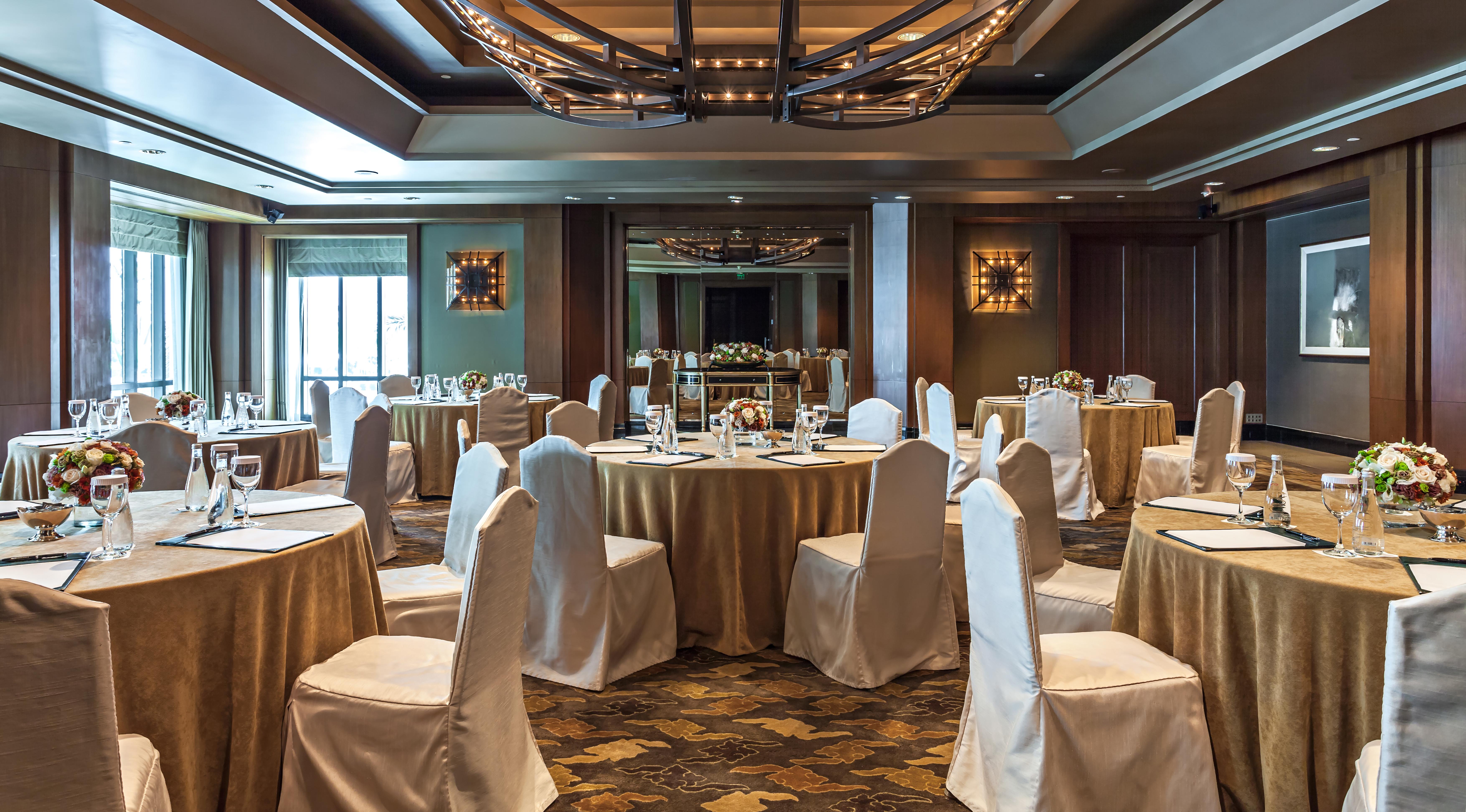 The Peninsula Bangkok Hotel Exterior foto The ballroom at the hotel